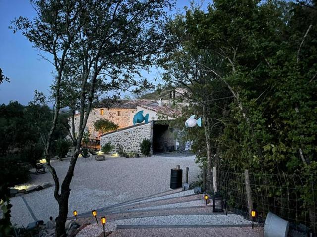 Gite De Barbusse Tornac Exterior foto
